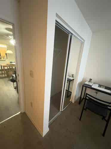 Room in Chapel Hill w/ Amenities