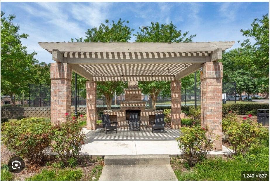 Room in Chapel Hill w/ Amenities