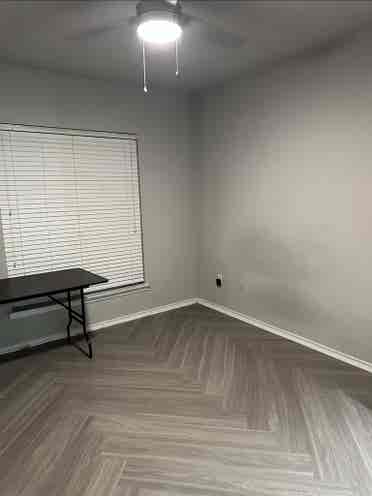 Discounted Room for Rent