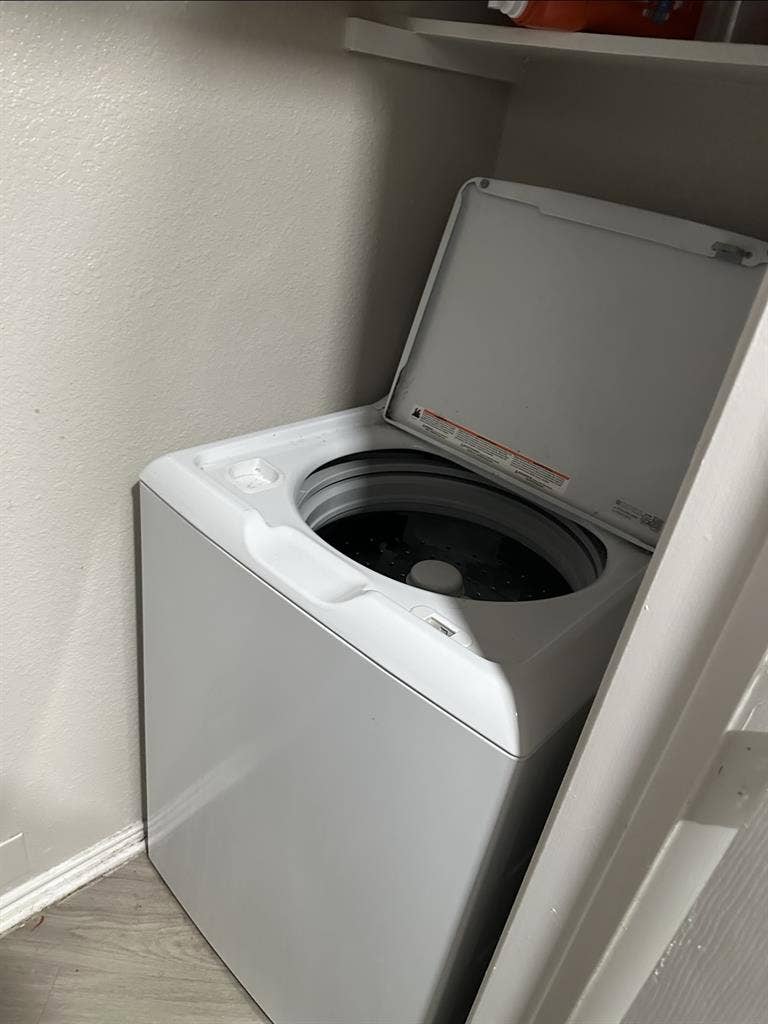 Discounted Room for Rent