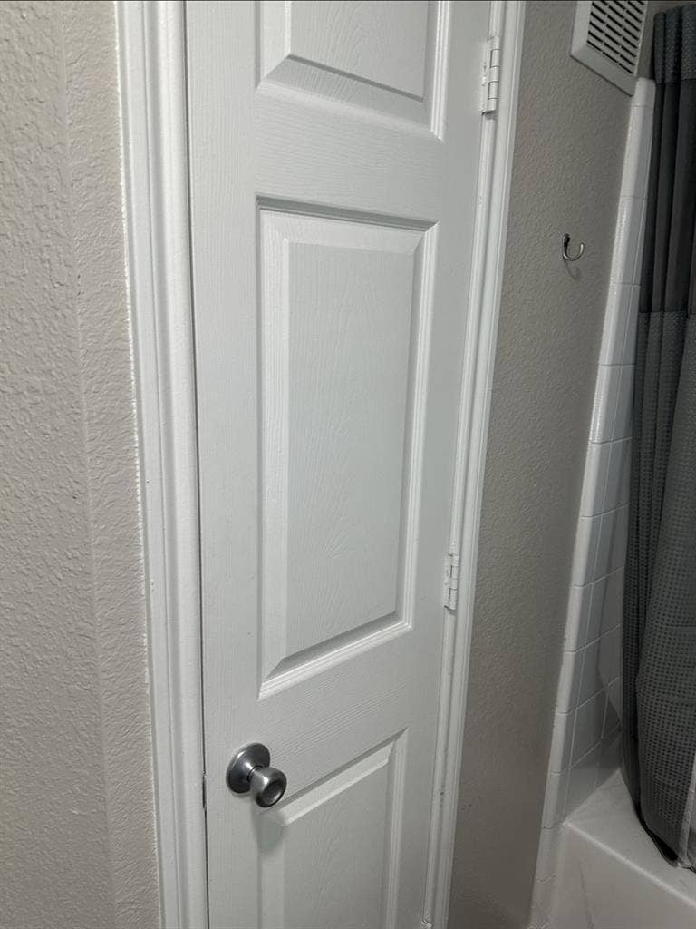 Discounted Room for Rent