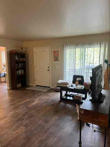 Private room and bathroom in Davis