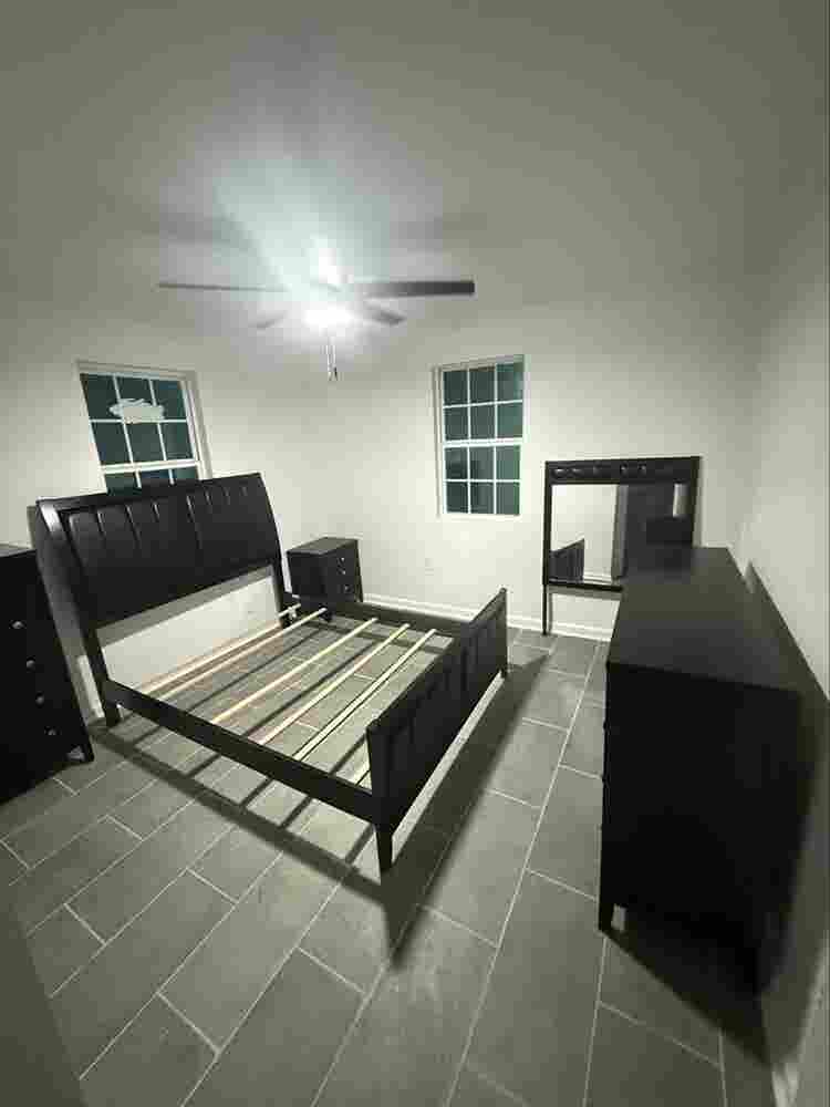 Newly renovated BA Home- sq