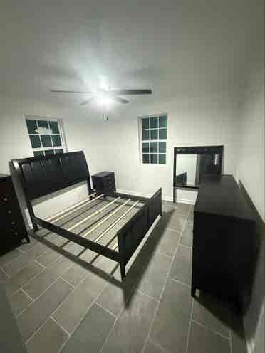 Newly renovated BA Home- sq