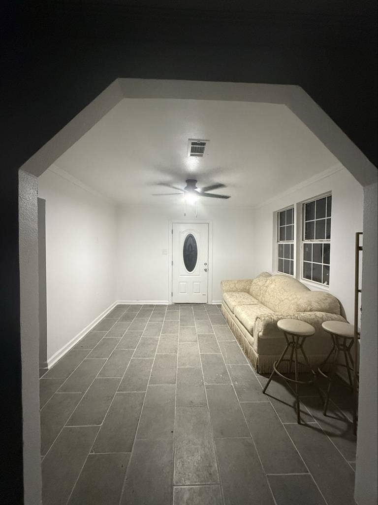 Newly renovated BA Home- sq