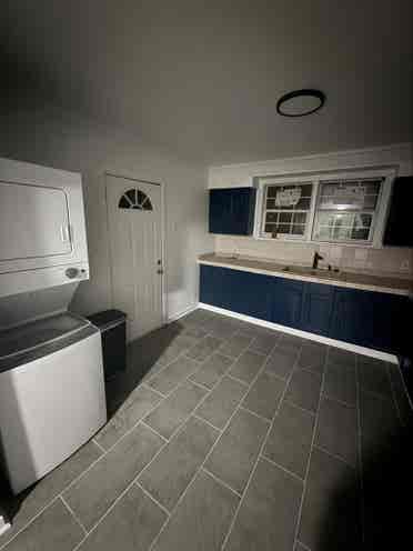 Newly renovated BA Home- sq