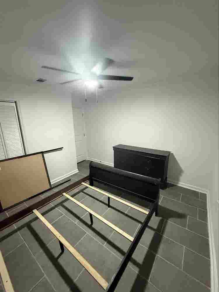 Newly renovated BA Home- sq