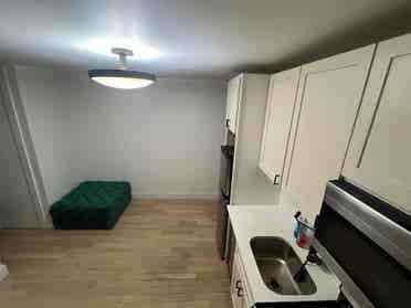HIGH Ceilings + Laundry/Dishwasher