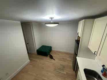 HIGH Ceilings + Laundry/Dishwasher
