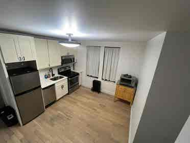 HIGH Ceilings + Laundry/Dishwasher