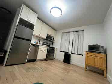 HIGH Ceilings + Laundry/Dishwasher
