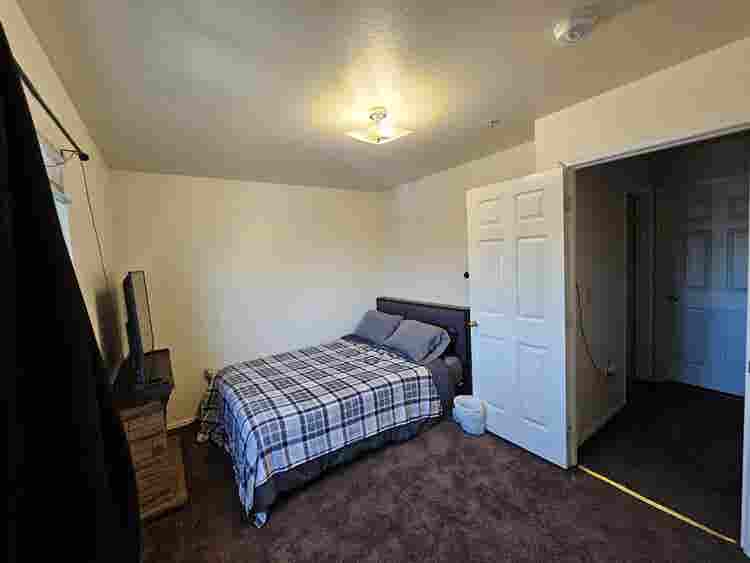 A room for rent