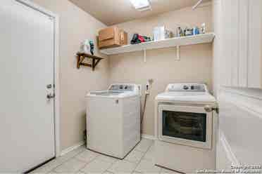 Primary bedroom! Private bathroom