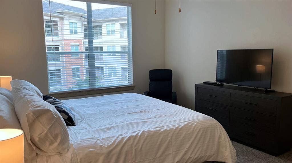 Roommate for shared apt avail now