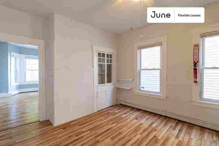 1 BR in Boston