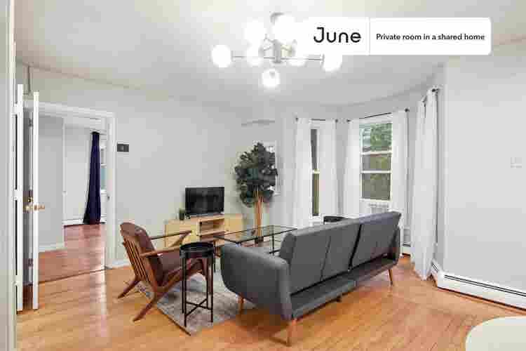 2 BR in Boston