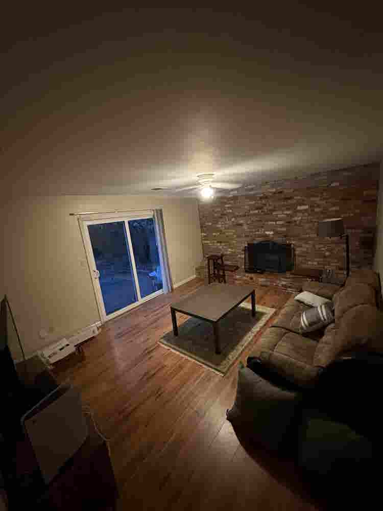 Urgent! Roomate needed!