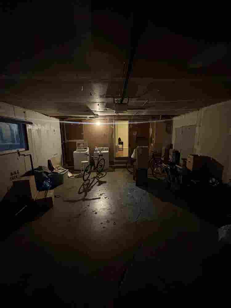 Urgent! Roomate needed!