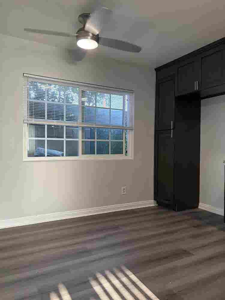 Room available NOW! $