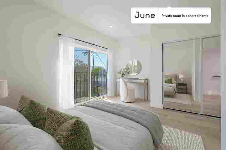 5 BR in Los Angeles