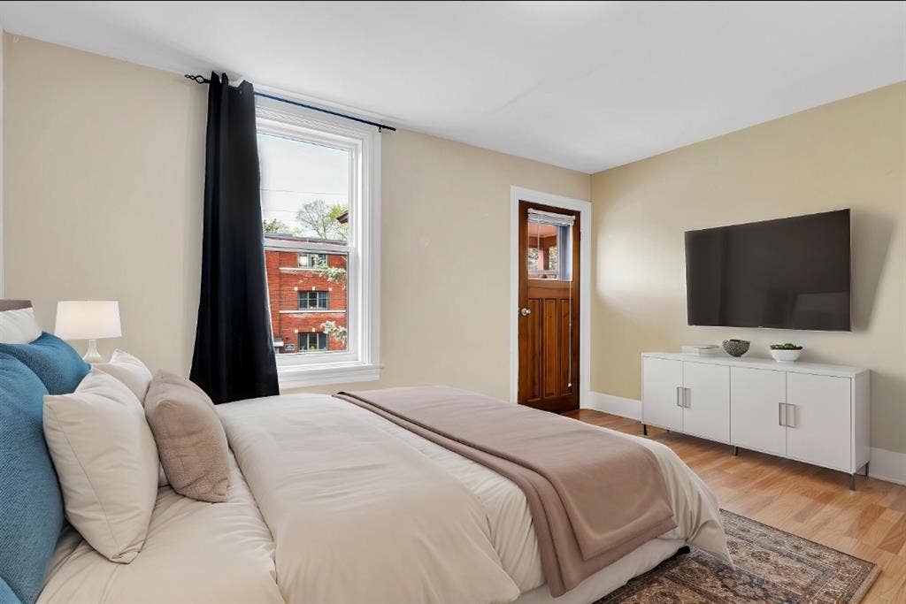 Rooms near University of Ottawa