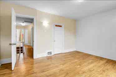 Rooms near University of Ottawa