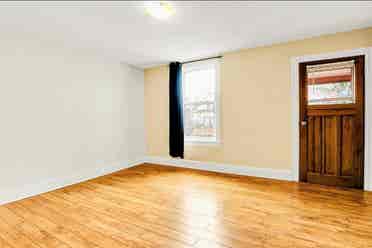 Rooms near University of Ottawa