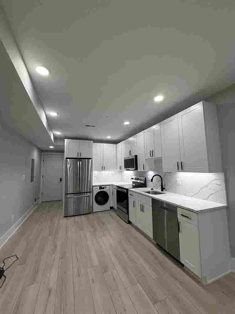 1 bedroom basement APT