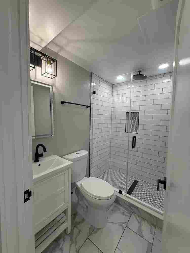 1 bedroom basement APT