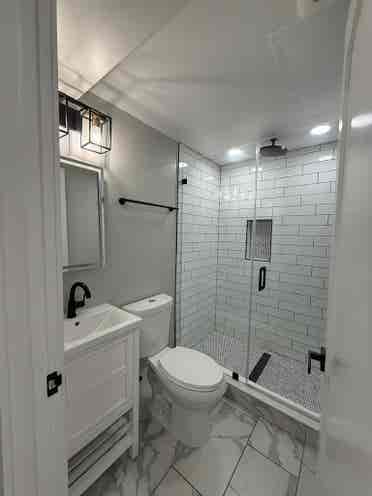1 bedroom basement APT