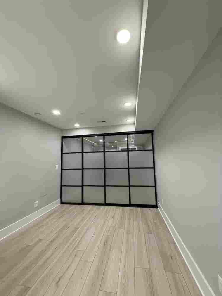 1 bedroom basement APT