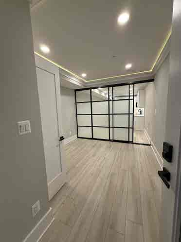 1 bedroom basement APT