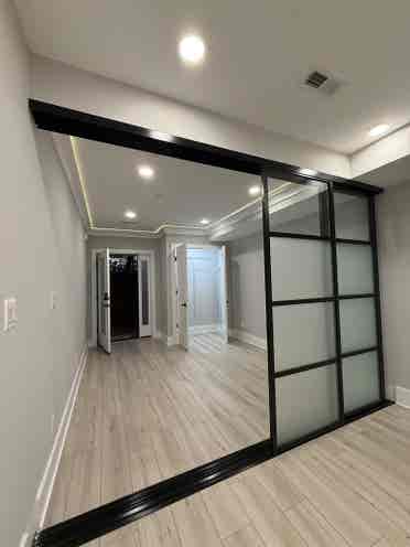 1 bedroom basement APT