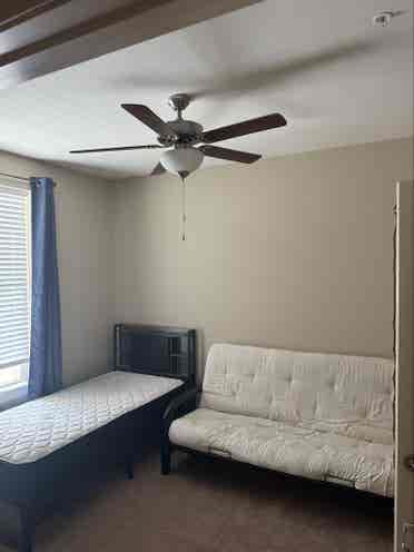 Looking for a room mate