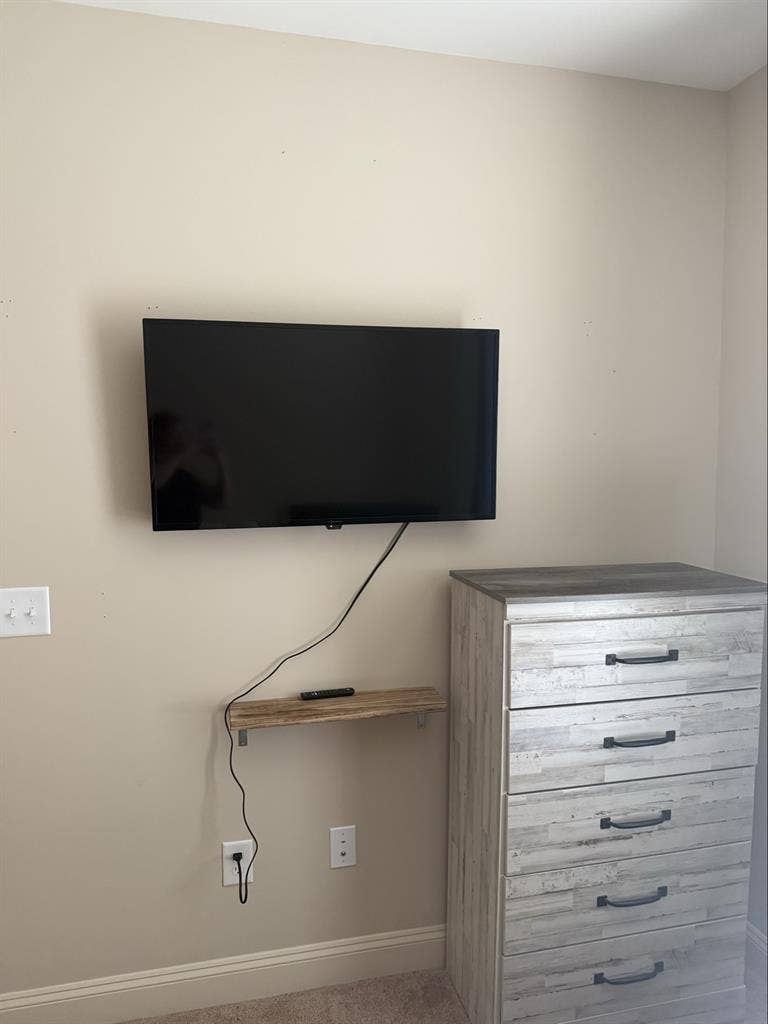 Looking for a room mate