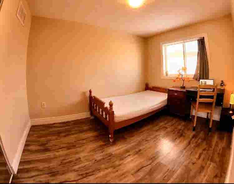 Room in Barrie close to Georgia