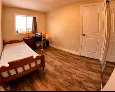 Room in Barrie close to Georgia