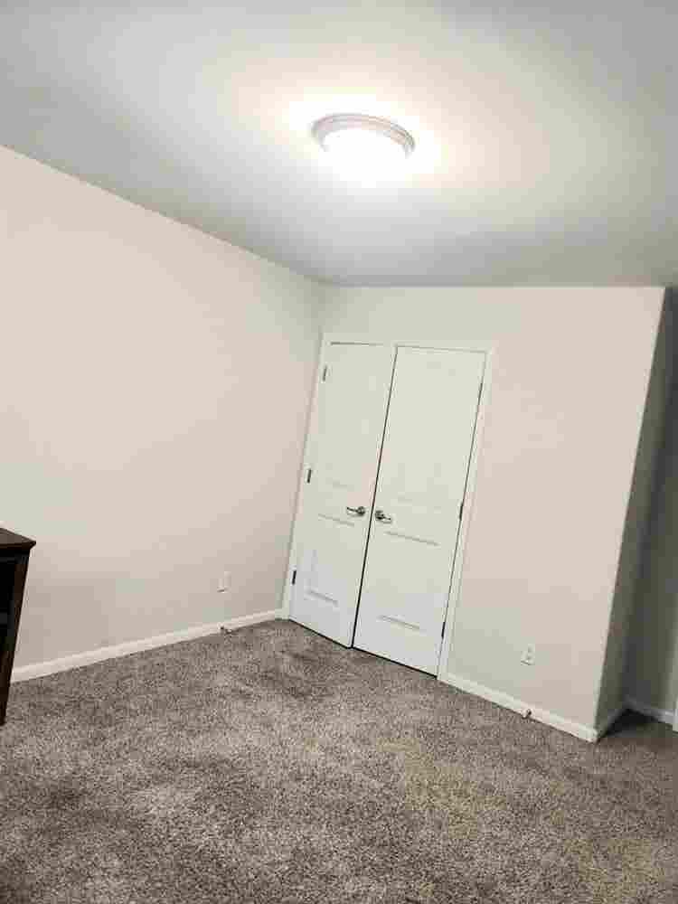 Room for rent in a clean quite home