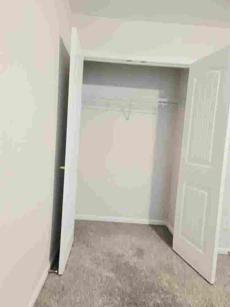 Room for rent in a clean quite home