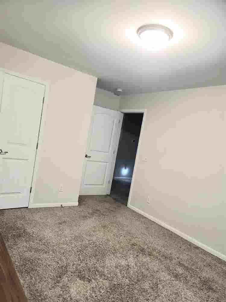 Room for rent in a clean quite home