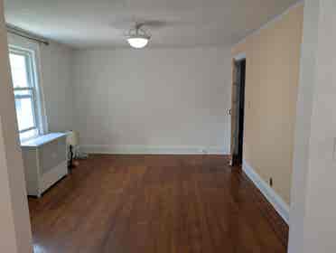 Room for Rent - Quiet, Safe