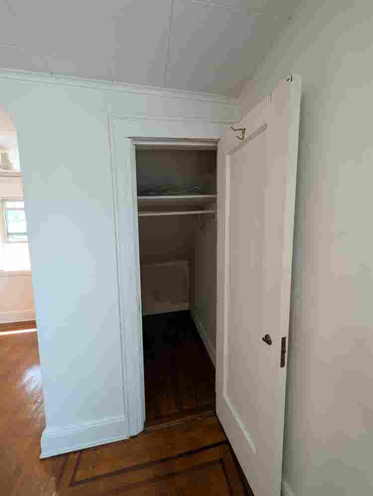 Room for Rent - Quiet, Safe