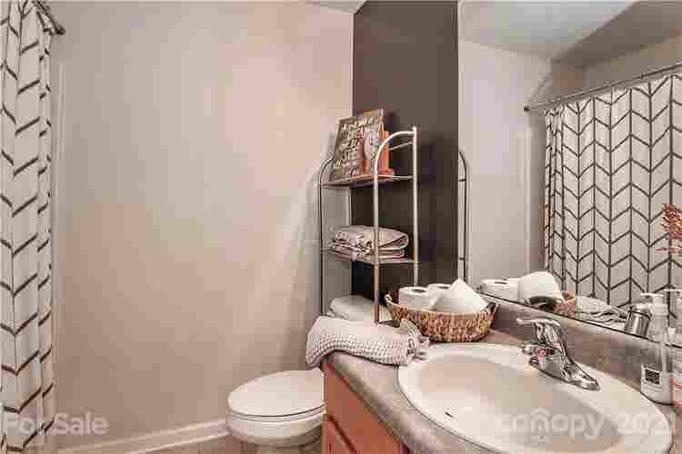 2 BR in Charlotte