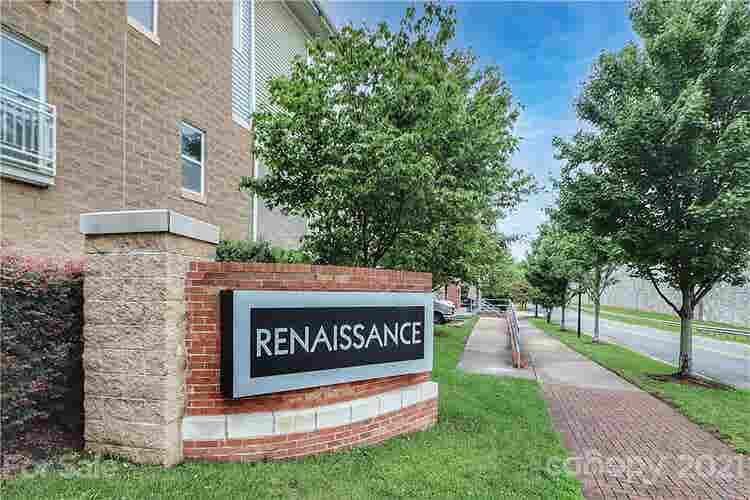2 BR in Charlotte