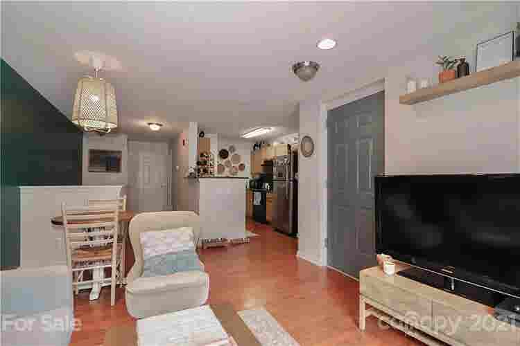 2 BR in Charlotte