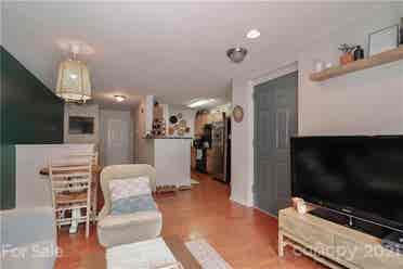 2 BR in Charlotte