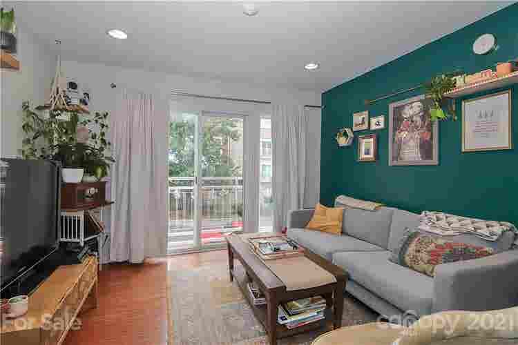 2 BR in Charlotte