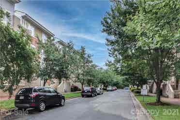 2 BR in Charlotte