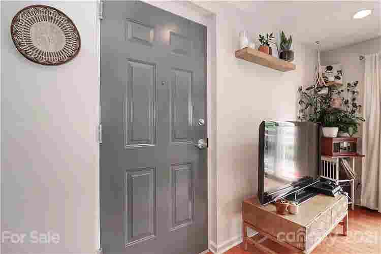 2 BR in Charlotte