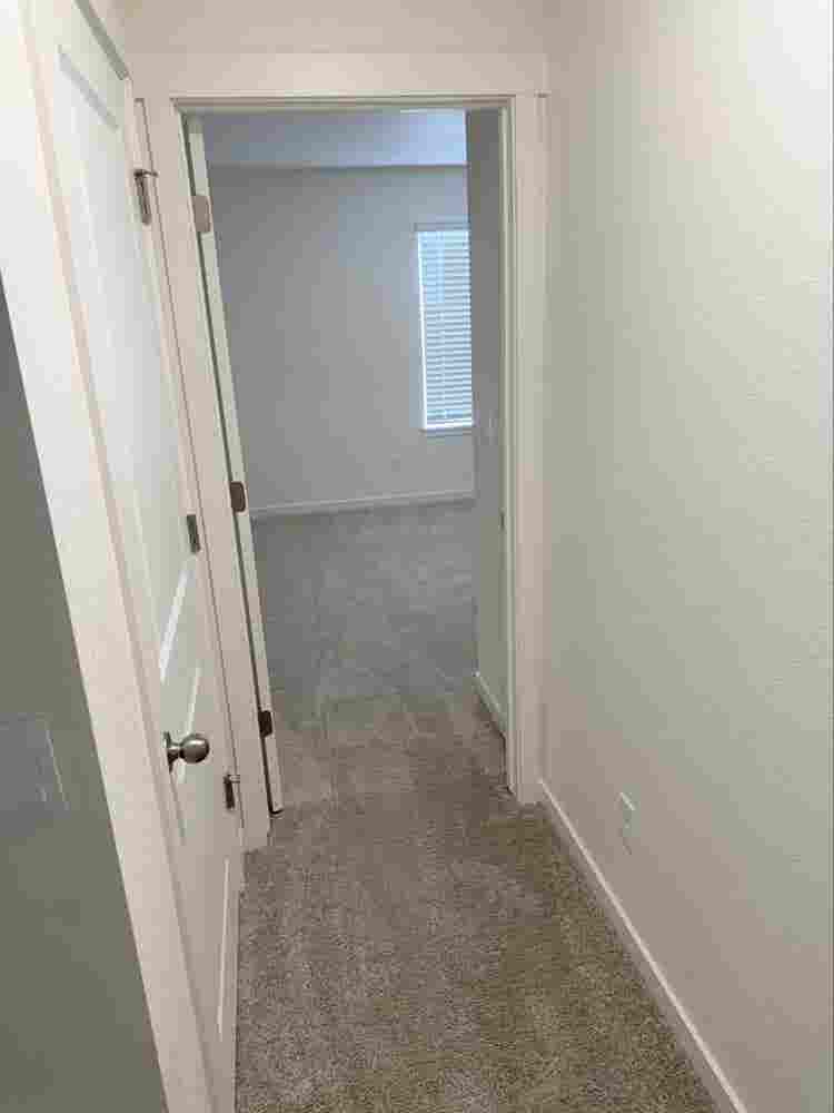 2 Rooms Available
